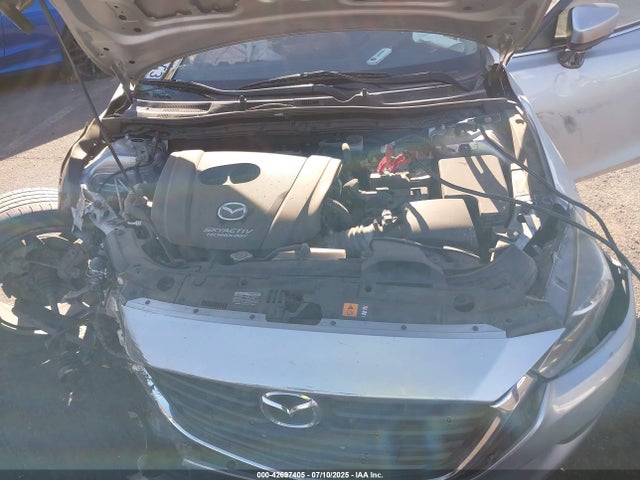 JM1BN1V72H1106185 Mazda pe