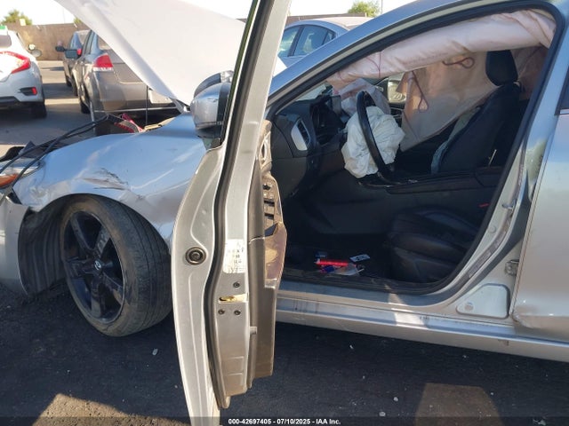 JM1BN1V72H1106185 Mazda pe