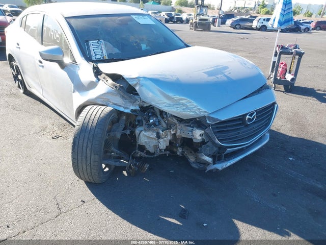 JM1BN1V72H1106185 Mazda pe