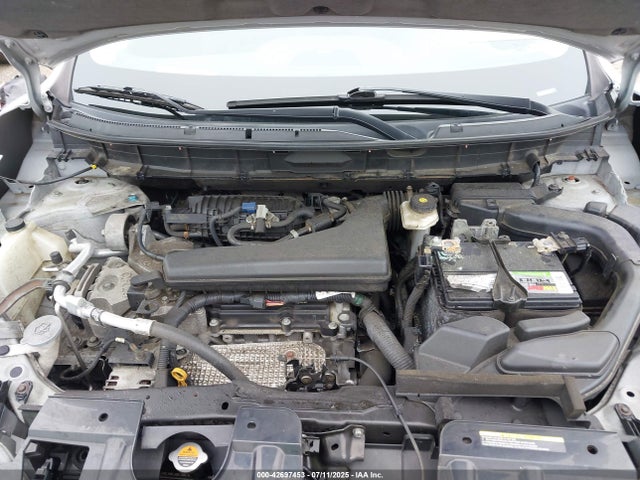 5N1AT2MV3JC832277 Nissan Rogue