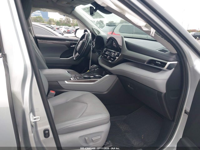 5TDYARAH8MS006799 Toyota a25a-fxs, 5nm
