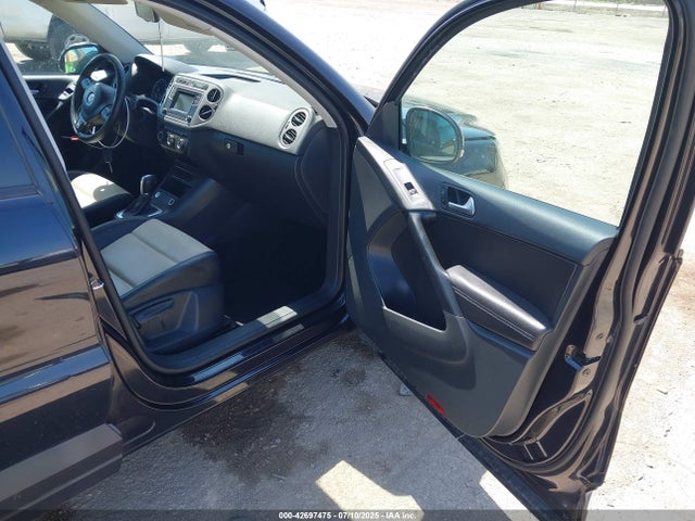 WVGBV7AX6GW582977 Volkswagen Tiguan