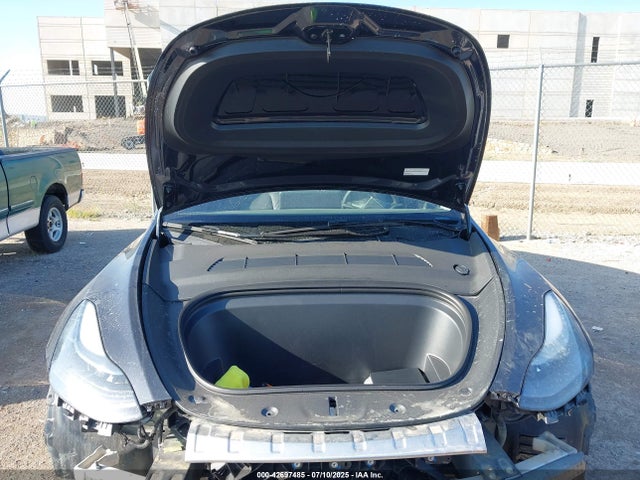 2024 TESLA MODEL Y 7SAYGDEE1RA323790 Photo 9