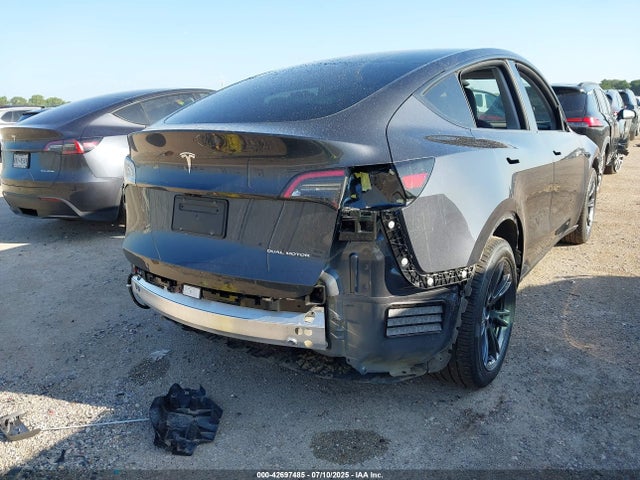 7SAYGDEE1RA323790 Tesla 2024