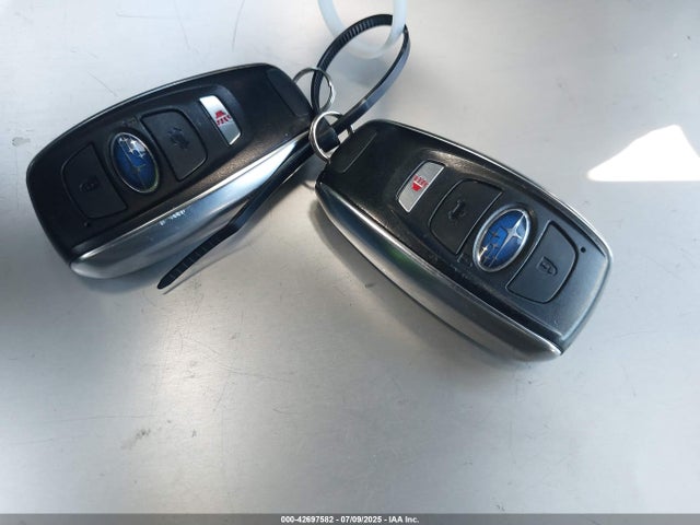 JF2GUADC6R8234933 Subaru na