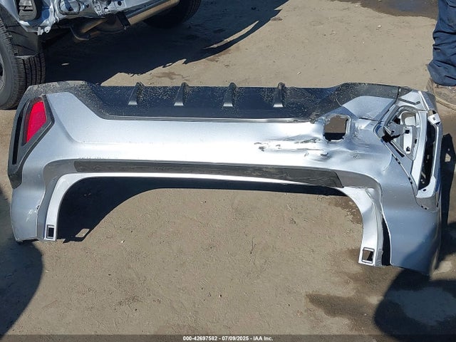 JF2GUADC6R8234933 Subaru na