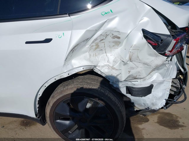 2025 TESLA MODEL Y 7SAYGAEE8SF218428 Photo 5