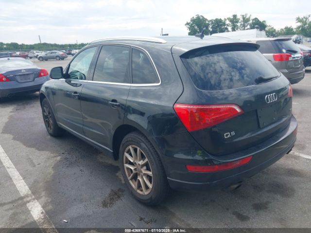 2011 AUDI Q5 WA1LFAFP9BA090682 Photo 2