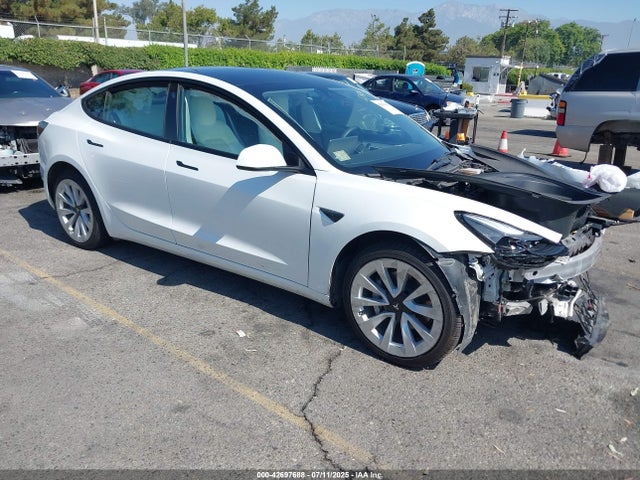 2022 TESLA MODEL 3 5YJ3E1EB9NF349570 Photo 0