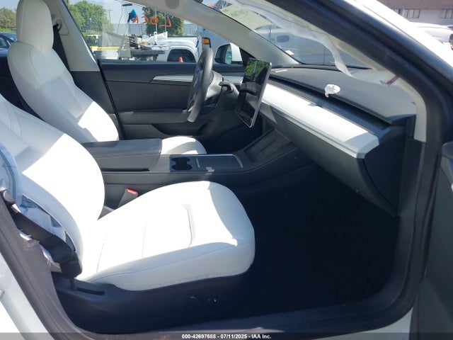 2022 TESLA MODEL 3 5YJ3E1EB9NF349570 Photo 4