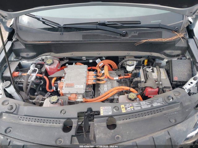 1G1FY6S07P4144921 Chevrolet 2023