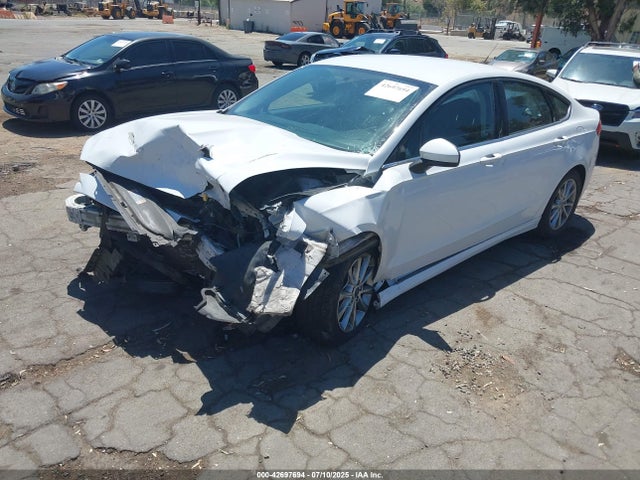 Ford 2017 2017 3FA6P0H75HR201532 Image 2
