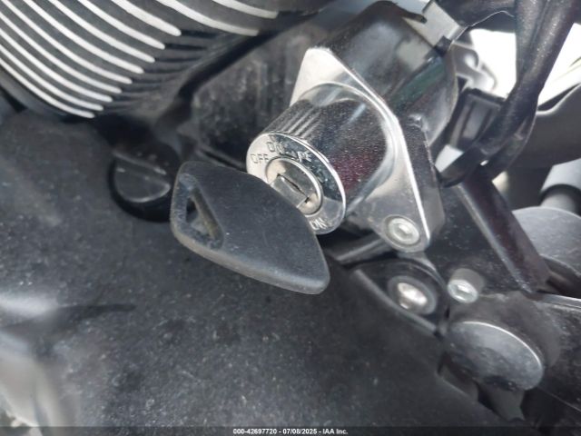 2023 SUZUKI VZR1800 JS1VY53AXP7100053 Photo 10