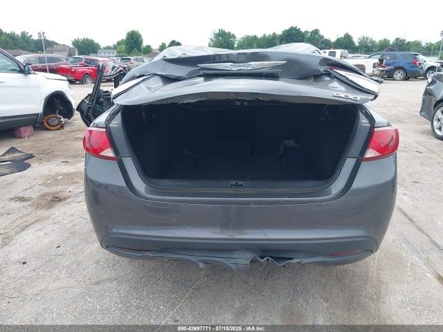 1C3CCCFB7GN186314 Chrysler 200