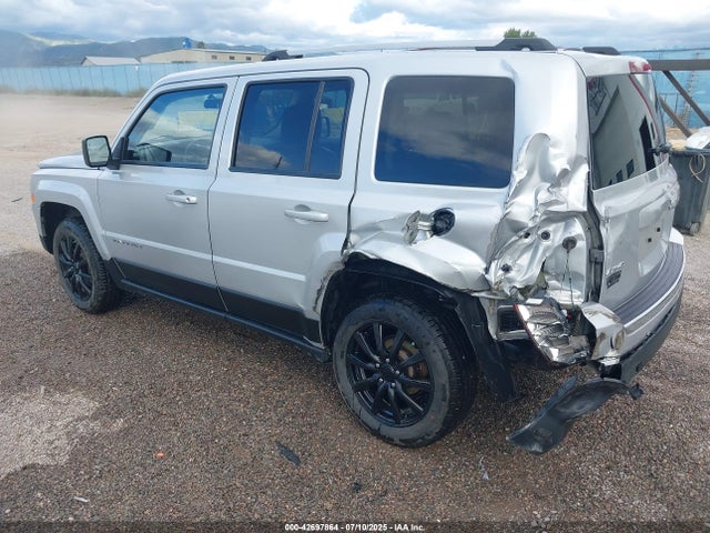 2012 JEEP PATRIOT 1C4NJRCB9CD717157 Photo 2