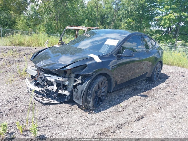 2024 TESLA MODEL Y 7SAYGDEF5RF170634 Photo 1