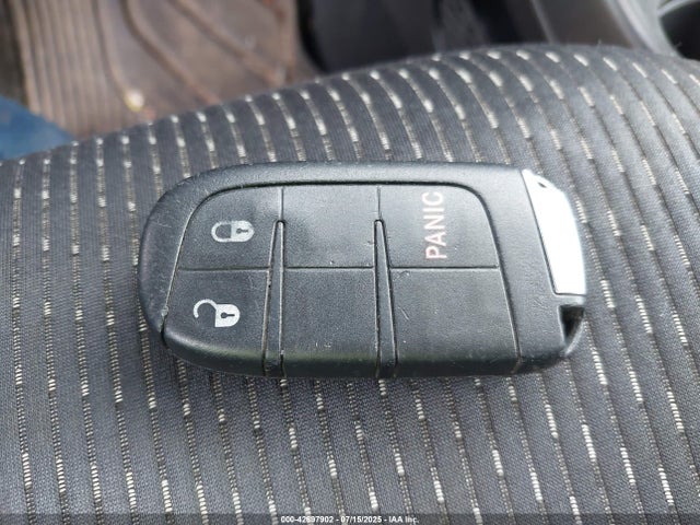 3C4PDCBG5GT130884 Dodge 2016