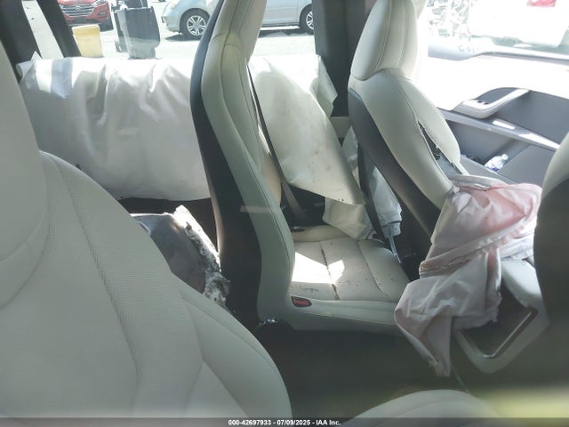 Tesla 2024 2024 7SAXCBE59RF434845 Image 8