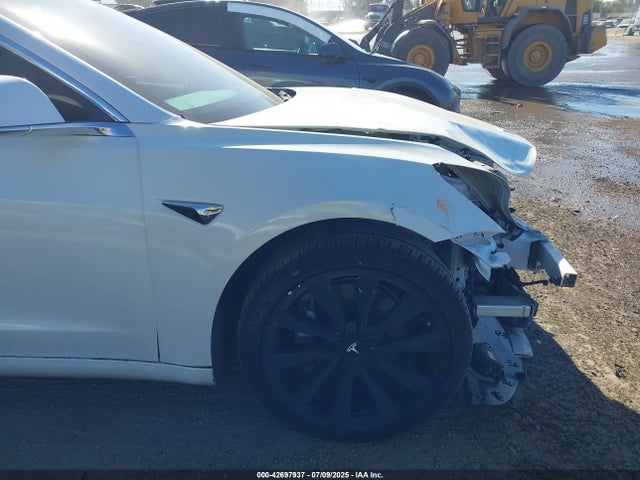 2020 TESLA MODEL 3 5YJ3E1EA0LF738022 Photo 5