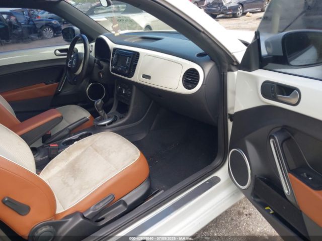 2015 VOLKSWAGEN BEETLE 3VWF17AT2FM656714 Photo 4