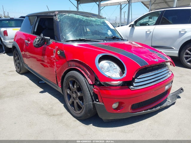 2010 MINI COOPER WMWMF3C55ATZ24908 Photo 0