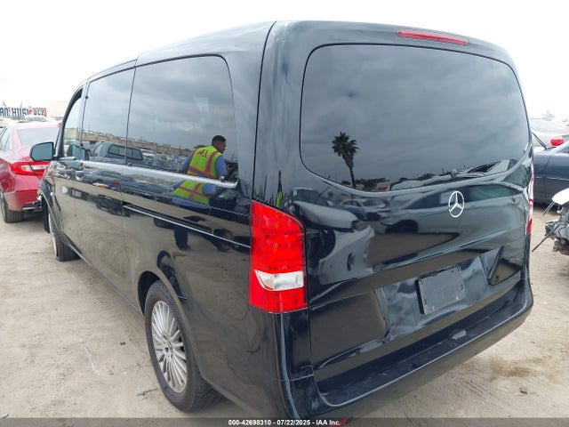 2023 MERCEDES-BENZ METRIS W1WV0FEY5P4362260 Photo 2