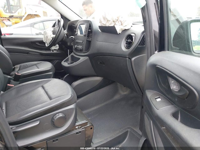 2023 MERCEDES-BENZ METRIS W1WV0FEY5P4362260 Photo 4