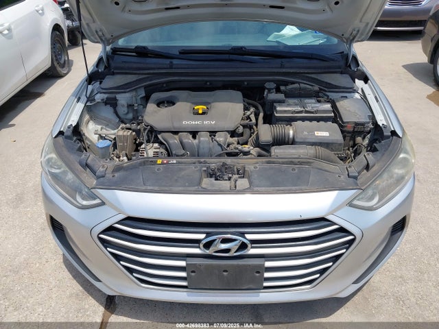5NPD74LF4HH211687 Hyundai 2017