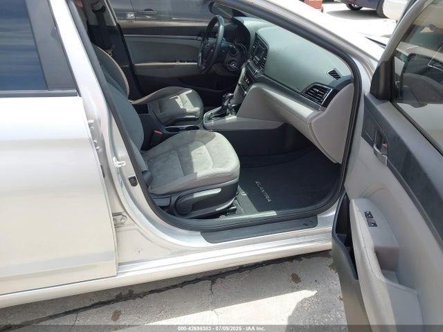 5NPD74LF4HH211687 Hyundai 2017