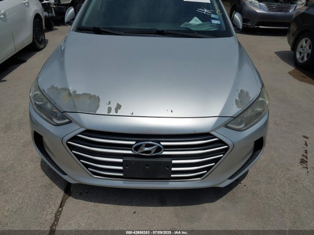 5NPD74LF4HH211687 Hyundai 2017