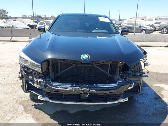 BMW 740LI 2022 WBA7T2C04NCK36795 Image 13