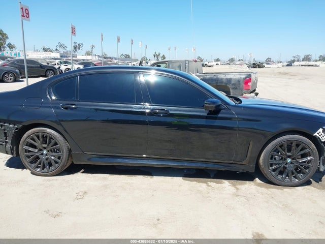 BMW 740LI 2022 WBA7T2C04NCK36795 Image 14