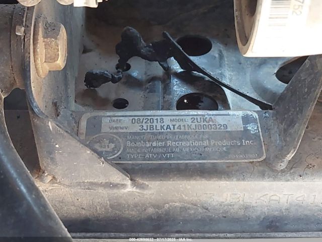 2019 CAN-AM OUTLANDER 3JBLKAT41KJ000329 Photo 9