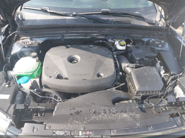 2022 VOLVO XC40 YV4162UM1N2668460 Photo 9