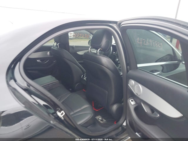 55SWF4KB8GU118354 Mercedes-Benz C-Class