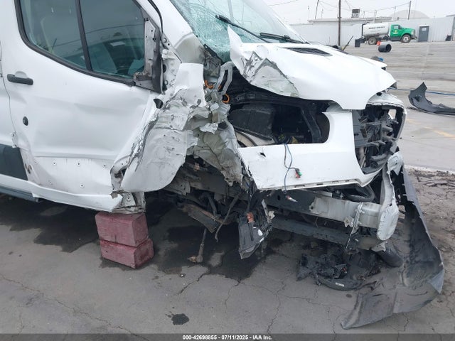 1FTYE1ZM2JKB02728 Ford 2018