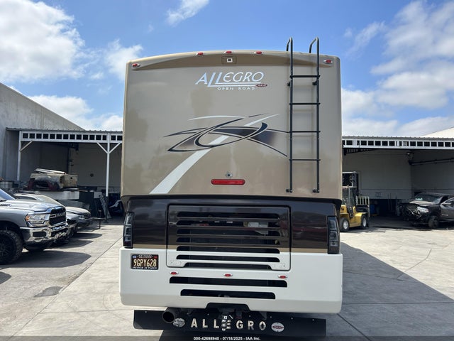 2010 Freightliner Chassis Xc მანქანა იყიდება აუქციონზე, vin: 4UZAB2DTXACAS7588, აუქციონის ნომერი: 42698940