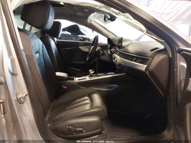 2017 AUDI A4 WAUANAF42HN030666 Photo 4