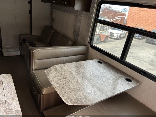 Ford Econoline 2019 1FDXE4FS4KDC17963 Image 44