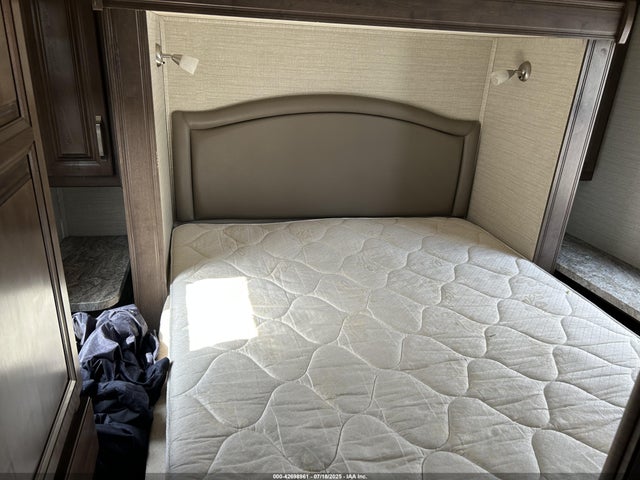 Ford Econoline 2019 1FDXE4FS4KDC17963 Image 37