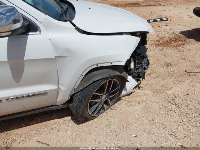 1C4RJEBGXJC433868 Jeep Grand Cherokee