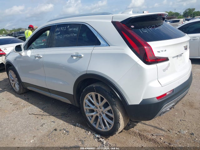 2020 CADILLAC XT4 1GYFZCR43LF074001 Photo 2