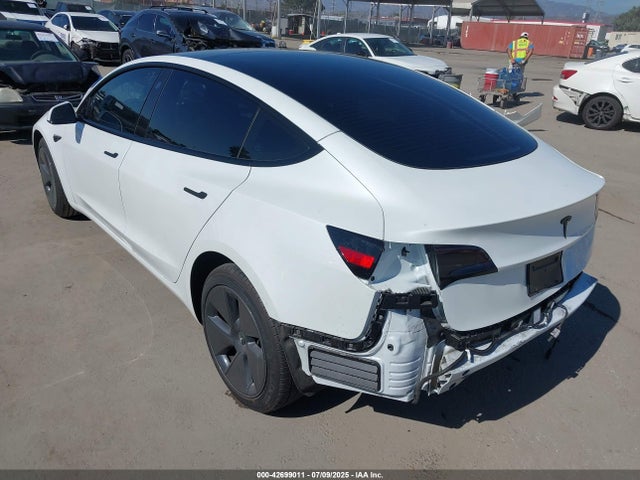 2023 TESLA MODEL 3 5YJ3E1EA6PF662330 Photo 2