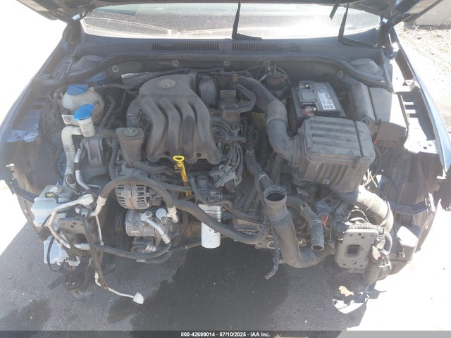 Volkswagen 2015 2015 3VW2K7AJ8FM214272 Image 10