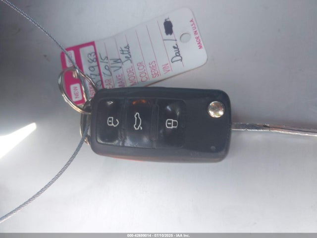 Volkswagen 2015 2015 3VW2K7AJ8FM214272 Image 11