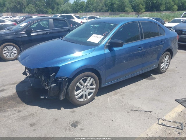 Volkswagen 2015 2015 3VW2K7AJ8FM214272 Image 2