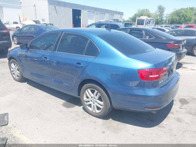 Volkswagen 2015 2015 3VW2K7AJ8FM214272 Image 3