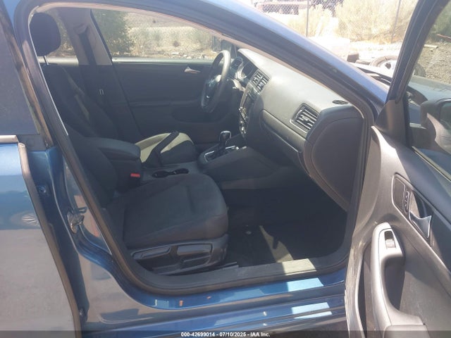 Volkswagen 2015 2015 3VW2K7AJ8FM214272 Image 5