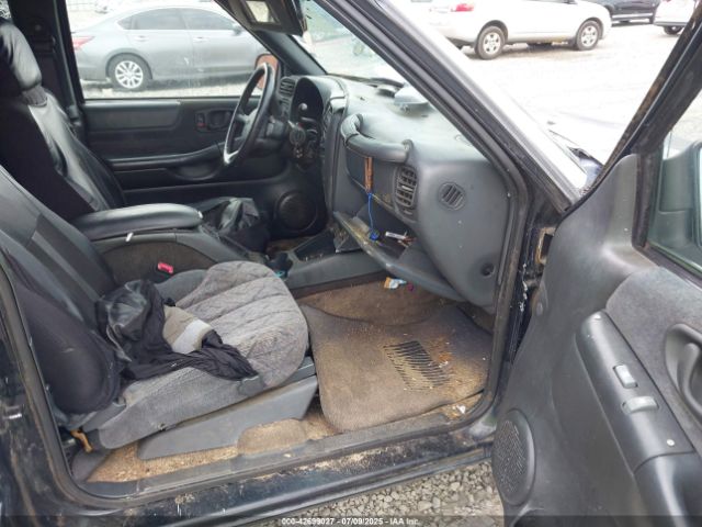 1999 GMC JIMMY 1GKCT18W9XK514581 Photo 4