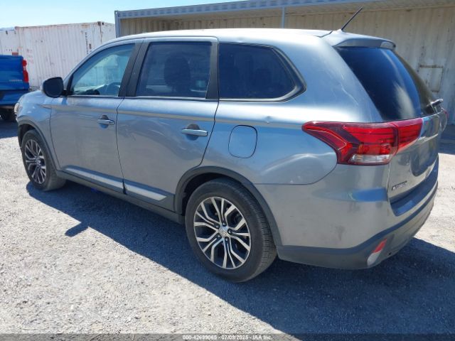 2016 MITSUBISHI OUTLANDER JA4AD3A31GZ065863 Photo 2